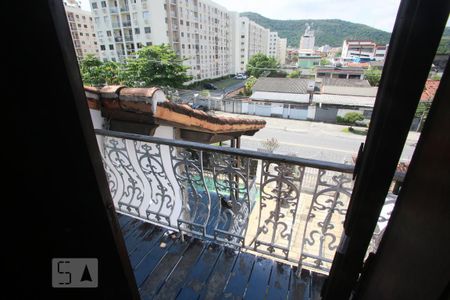 Casa à venda com 365m², 4 quartos e 3 vagas Casa à venda com 365m², 4 quartos e 3 vagasVaranda do Quarto 3