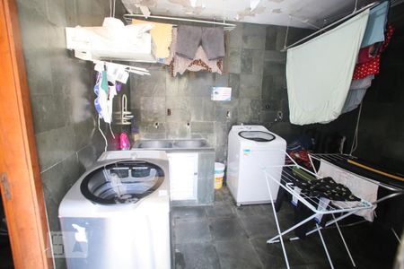 Casa à venda com 365m², 4 quartos e 3 vagas Casa à venda com 365m², 4 quartos e 3 vagasÁrea de Serviço