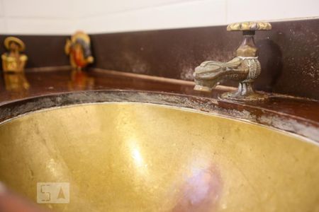 Casa à venda com 365m², 4 quartos e 3 vagas Casa à venda com 365m², 4 quartos e 3 vagasLavabo