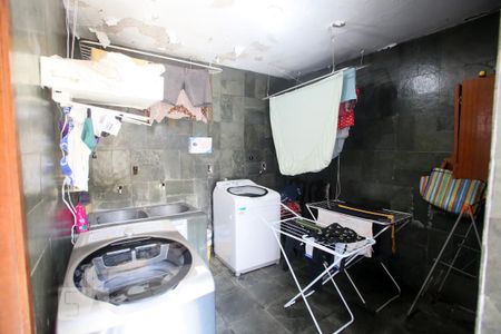 Casa à venda com 365m², 4 quartos e 3 vagas Casa à venda com 365m², 4 quartos e 3 vagasÁrea de Serviço