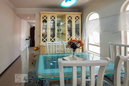 Casa à venda com 250m², 3 quartos e 4 vagas Casa à venda com 250m², 3 quartos e 4 vagasSala de Jantar