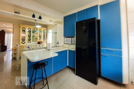 Casa à venda com 250m², 3 quartos e 4 vagas Casa à venda com 250m², 3 quartos e 4 vagasCozinha