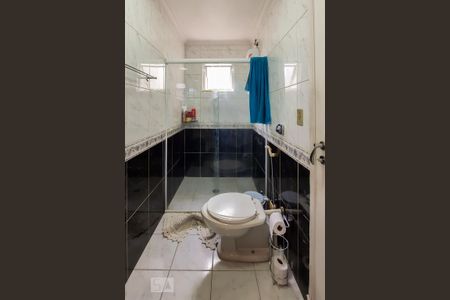 Casa à venda com 250m², 3 quartos e 4 vagas Casa à venda com 250m², 3 quartos e 4 vagasBanheiro da Suíte