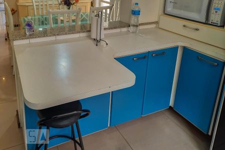 Casa à venda com 250m², 3 quartos e 4 vagas Casa à venda com 250m², 3 quartos e 4 vagasCozinha