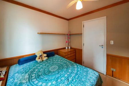 Casa à venda com 250m², 3 quartos e 4 vagas Casa à venda com 250m², 3 quartos e 4 vagasQuarto 1