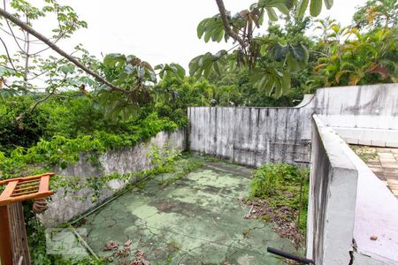 Casa à venda com 630m², 8 quartos e 5 vagas Casa à venda com 630m², 8 quartos e 5 vagasQuintal