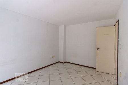 Casa à venda com 630m², 8 quartos e 5 vagas Casa à venda com 630m², 8 quartos e 5 vagasSuite 2