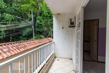 Casa à venda com 630m², 8 quartos e 5 vagas Casa à venda com 630m², 8 quartos e 5 vagasVaranda Suite 1