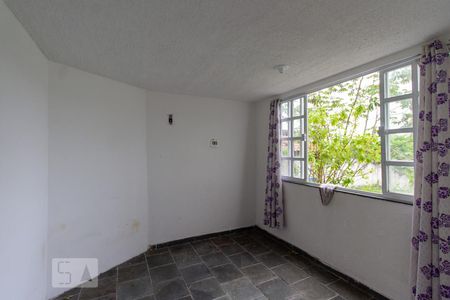 Casa à venda com 630m², 8 quartos e 5 vagas Casa à venda com 630m², 8 quartos e 5 vagasQuarto