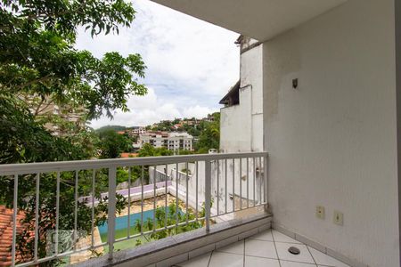 Casa à venda com 630m², 8 quartos e 5 vagas Casa à venda com 630m², 8 quartos e 5 vagasVaranda Suite 5