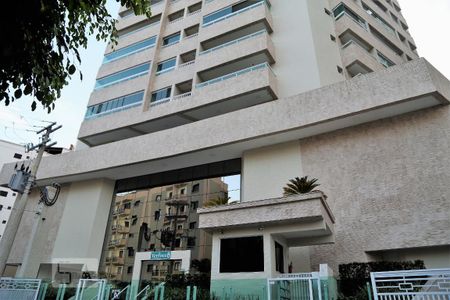 Apartamento para alugar com 103m², 2 quartos e 3 vagasFachada