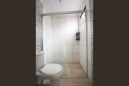 Casa para alugar com 110m², 2 quartos e 3 vagas Casa para alugar com 110m², 2 quartos e 3 vagasBanheiro da suíte