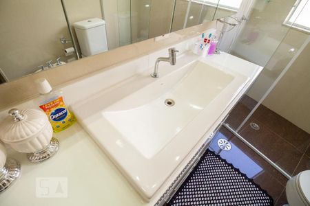 Casa à venda com 270m², 3 quartos e 4 vagas Casa à venda com 270m², 3 quartos e 4 vagasBanheiro da Suíte 3