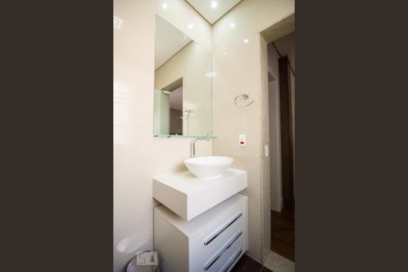 Casa à venda com 270m², 3 quartos e 4 vagas Casa à venda com 270m², 3 quartos e 4 vagasBanheiro da Suíte 2