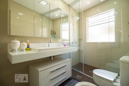 Casa à venda com 270m², 3 quartos e 4 vagas Casa à venda com 270m², 3 quartos e 4 vagasBanheiro da Suíte 3