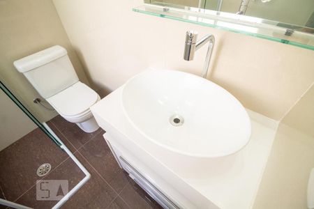 Casa à venda com 270m², 3 quartos e 4 vagas Casa à venda com 270m², 3 quartos e 4 vagasBanheiro da Suíte 2