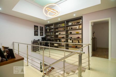 Casa à venda com 270m², 3 quartos e 4 vagas Casa à venda com 270m², 3 quartos e 4 vagasEscritório