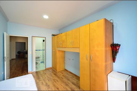 Casa à venda com 450m², 4 quartos e 6 vagasSuíte 2