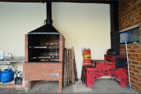 Casa à venda com 450m², 4 quartos e 6 vagasChurrasqueira