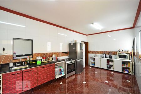 Casa à venda com 450m², 4 quartos e 6 vagasCozinha