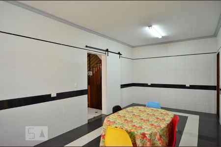 Casa à venda com 450m², 4 quartos e 6 vagasCozinha