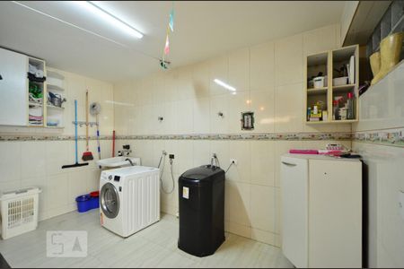 Casa à venda com 450m², 4 quartos e 6 vagasÁrea de Serviço