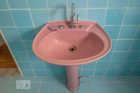 Apartamento à venda com 135m², 4 quartos e 1 vaga Apartamento à venda com 135m², 4 quartos e 1 vagaSuíte - Banheiro