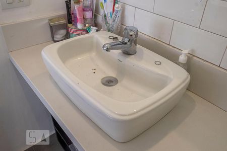 Apartamento à venda com 135m², 4 quartos e 1 vaga Apartamento à venda com 135m², 4 quartos e 1 vagaBanheiro Social