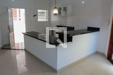 Cozinha de apartamento para alugar com 1 quarto, 50m² em Jardim Santos Dumont, São Paulo