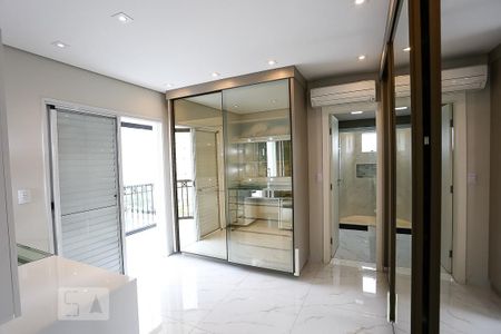 Apartamento à venda com 256m², 2 quartos e 4 vagasCloset da suite