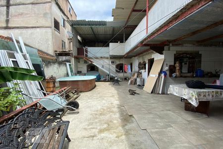 Casa à venda com 90m², 2 quartos e 2 vagas Casa à venda com 90m², 2 quartos e 2 vagasQuintal