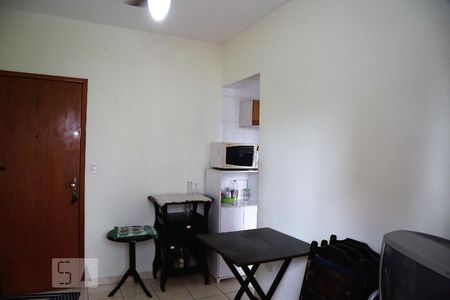 Sala de apartamento para alugar com 1 quarto, 38m² em Guilhermina, Praia Grande