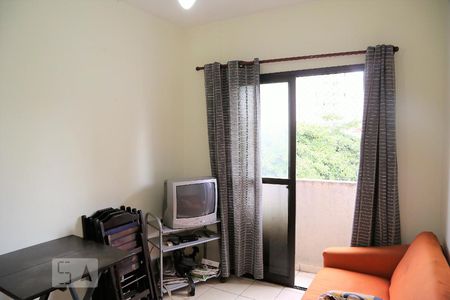 Sala de apartamento para alugar com 1 quarto, 38m² em Guilhermina, Praia Grande