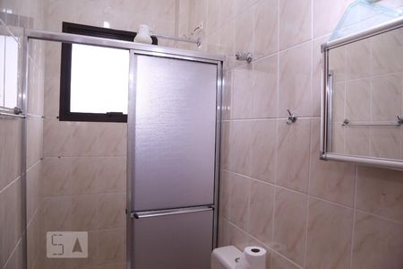 Banheiro Social de apartamento para alugar com 1 quarto, 38m² em Guilhermina, Praia Grande