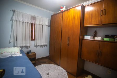 Casa à venda com 440m², 4 quartos e 6 vagas Casa à venda com 440m², 4 quartos e 6 vagasQuarto 2