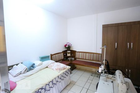 Casa à venda com 139m², 2 quartos e 2 vagasQuarto de Serviço