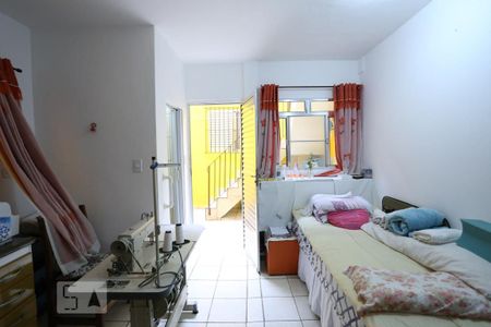 Casa à venda com 139m², 2 quartos e 2 vagasQuarto de Serviço