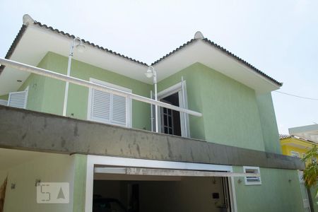 Casa à venda com 500m², 5 quartos e 4 vagas Casa à venda com 500m², 5 quartos e 4 vagasfachada interna