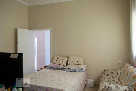 Casa à venda com 500m², 5 quartos e 4 vagas Casa à venda com 500m², 5 quartos e 4 vagascopa