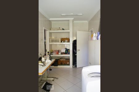 Casa à venda com 500m², 5 quartos e 4 vagas Casa à venda com 500m², 5 quartos e 4 vagasárea de serviço