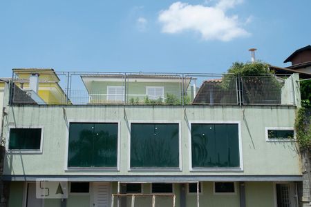 Casa à venda com 500m², 5 quartos e 4 vagas Casa à venda com 500m², 5 quartos e 4 vagasfachada interna