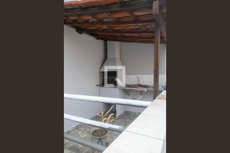 Casa à venda com 145m², 3 quartos e 2 vagas Casa à venda com 145m², 3 quartos e 2 vagasQuintal