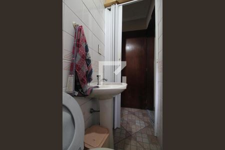 Casa à venda com 300m², 4 quartos e 3 vagasCasa 2 - Banheiro 3