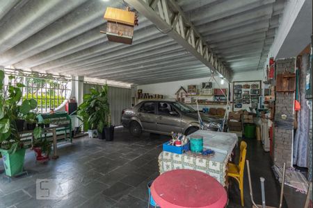 Casa à venda com 350m², 3 quartos e 3 vagasQuarto de Serviço