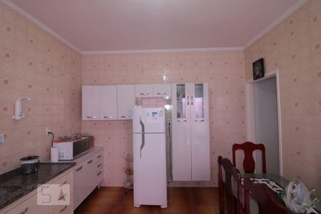 Casa à venda com 126m², 2 quartos e 1 vagaCozinha 