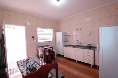 Casa à venda com 126m², 2 quartos e 1 vagaCozinha 