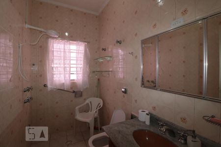 Casa à venda com 126m², 2 quartos e 1 vagaBanheiro Social