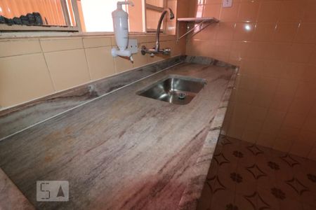 Casa à venda com 126m², 2 quartos e 1 vagaCozinha  - pia