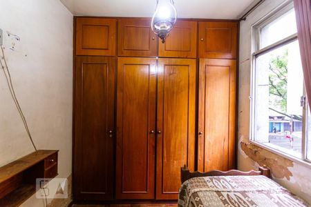 Apartamento à venda com 75m², 2 quartos e sem vaga Apartamento à venda com 75m², 2 quartos e sem vagaArmário do Quarto 2