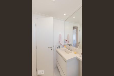 Apartamento à venda com 109m², 3 quartos e 2 vagasBanheiro Social